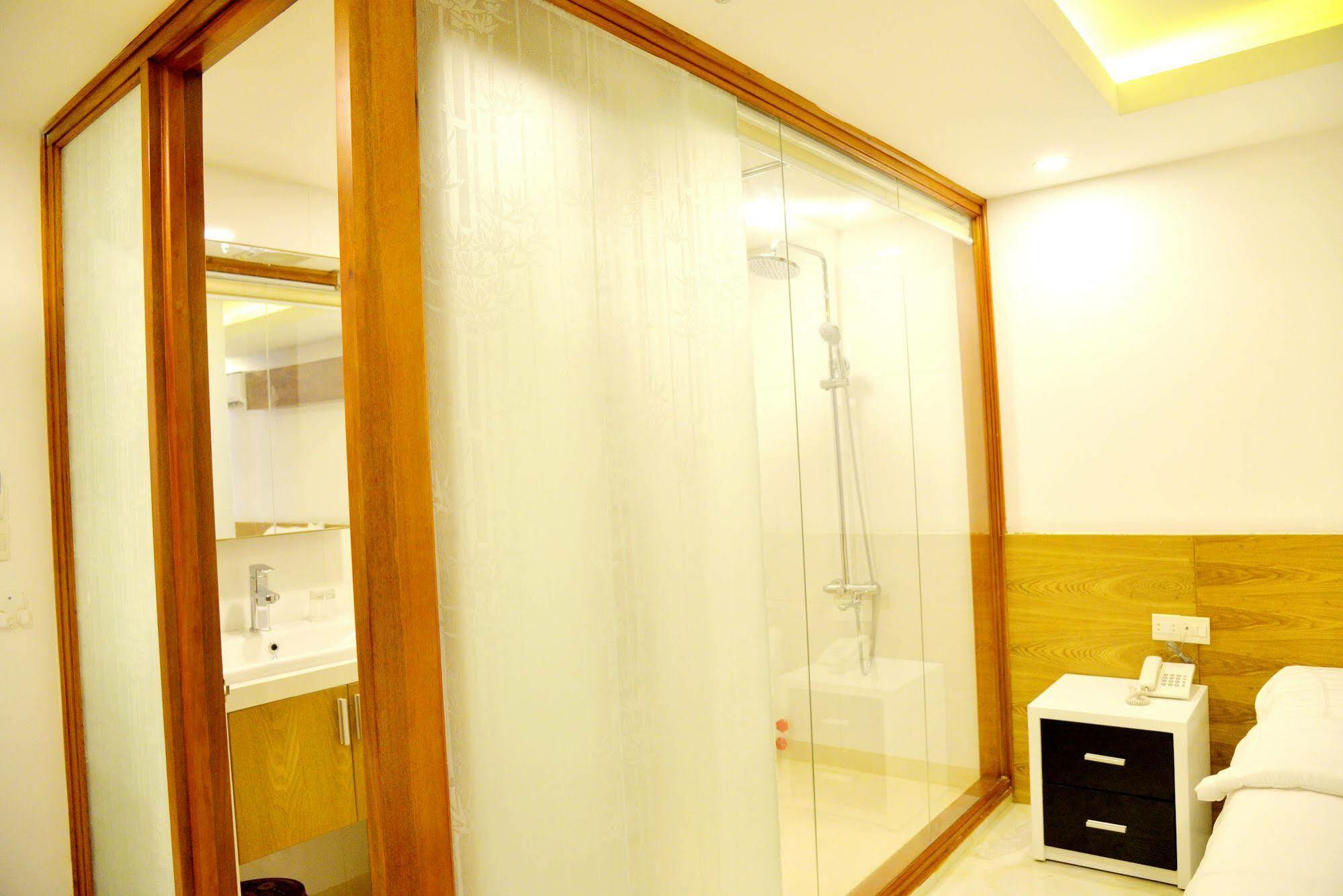 New Century Hotel Nha Trang Exteriör bild