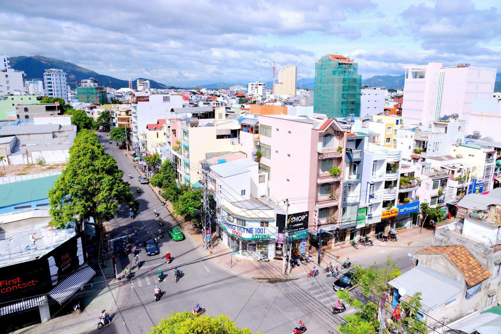 New Century Hotel Nha Trang Exteriör bild